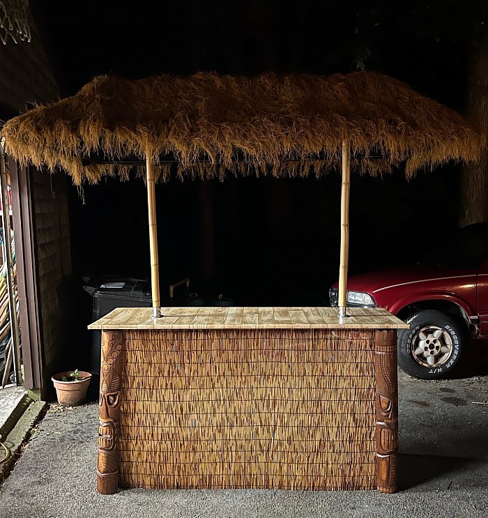 TIKI BAR !!!!  6’x2’x7-1/2‘ tall (comes with lights and palm trees)  $199 COMBO PRICING AVAILABLE!